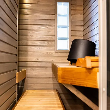 Spacious Penthouse Apartament